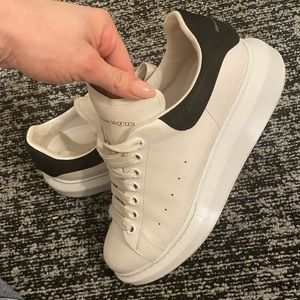 Alexander McQueen Sneakers White with Black size 40